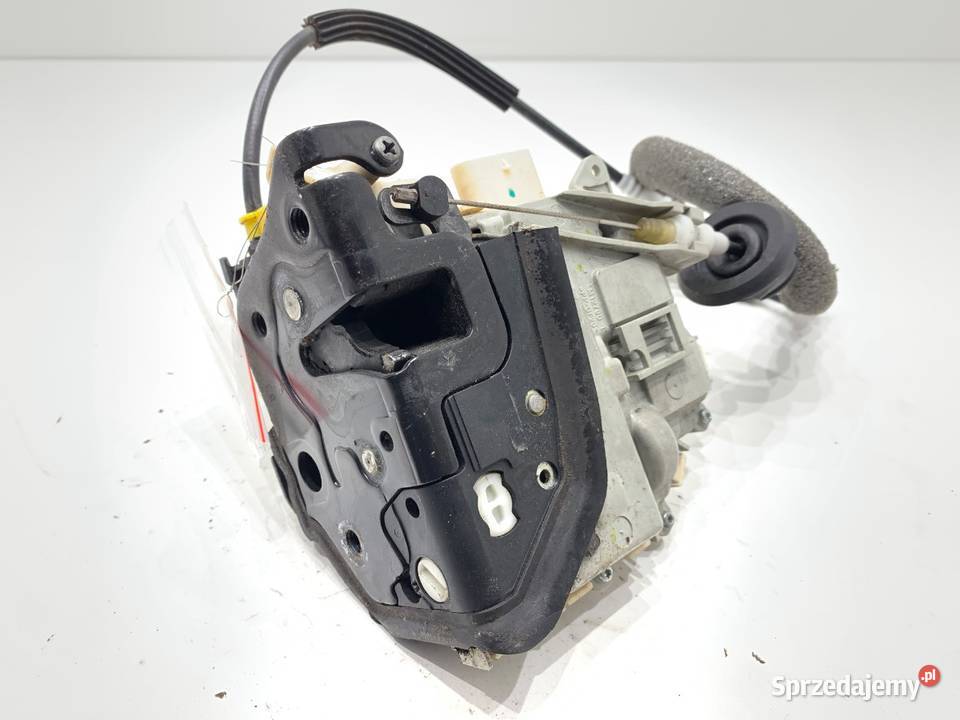 ZAMEK DRZWI PRAWY PRZÓD AUDI A6 C7 SedanLimuzyna Części samochodowe