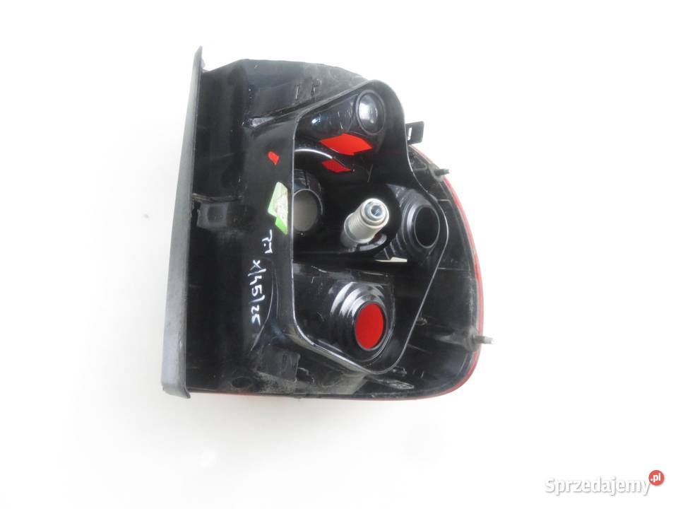 LAMPA PRAWA TYLNA VW FOX 5Z0945096 osobowe