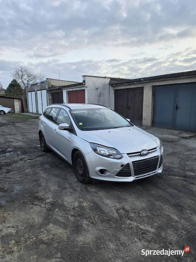 FORD FOCUS 16 DIESEL 196 PRZEBIEGU Śrem