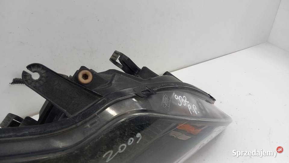 FORD FOCUS MK2 LIFT LAMPA PRZÓD PRAWA