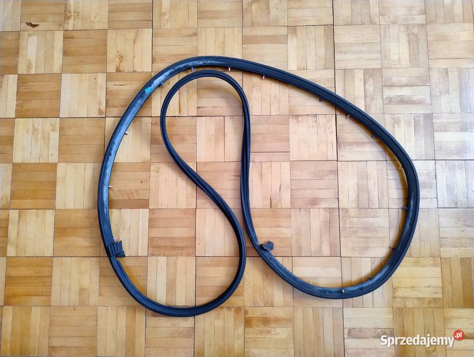 Audi A4 B6 Uszczelka drzwi zewnętrzna prawy Dębica