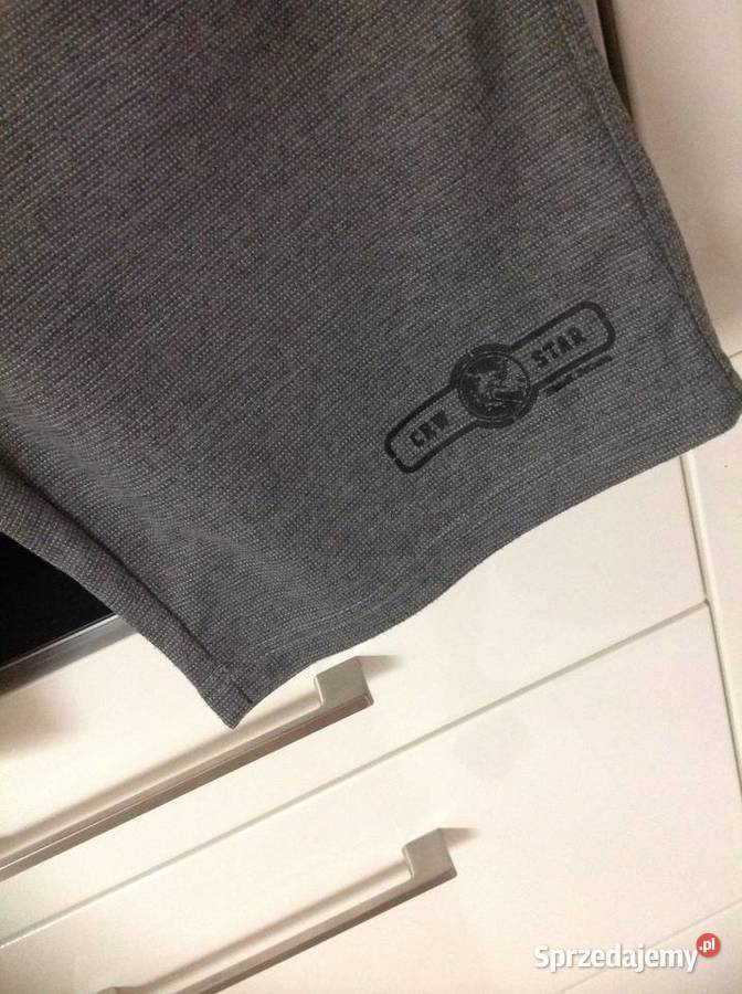 Spodnie Krótkie CRWS Clothing Company r M nowe Nowa Sól
