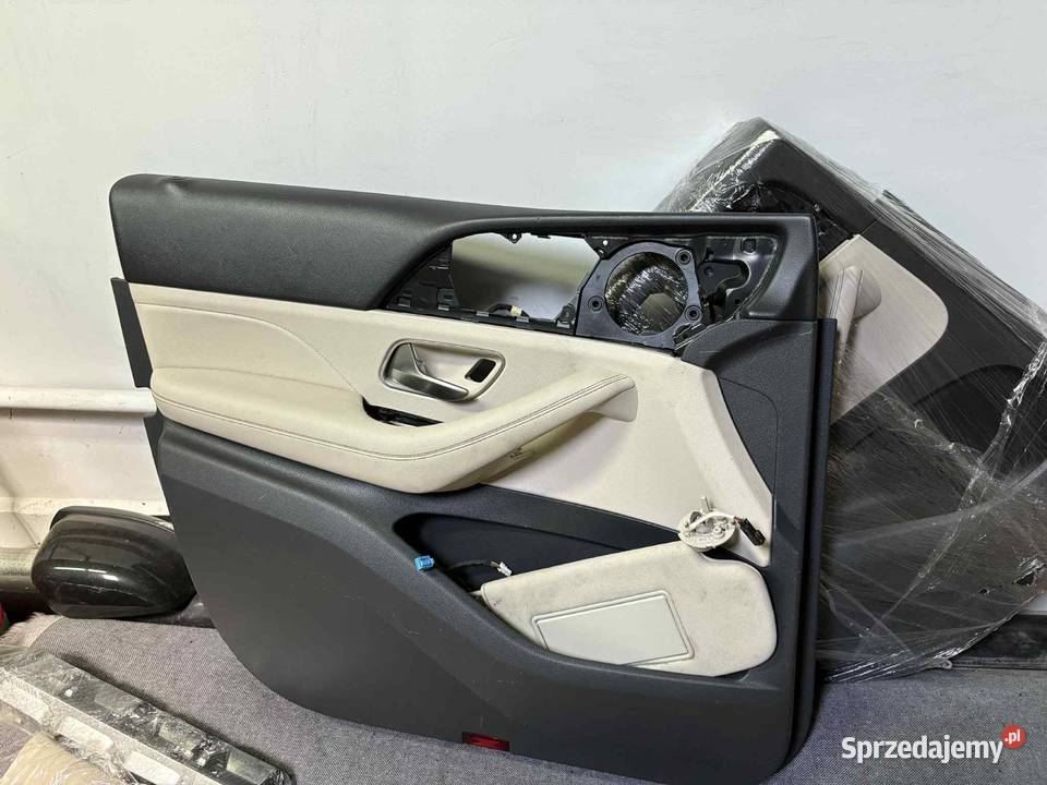 Tapicerka drzwi przednich kompletna Pozostałe Motoryzacja Włocławek