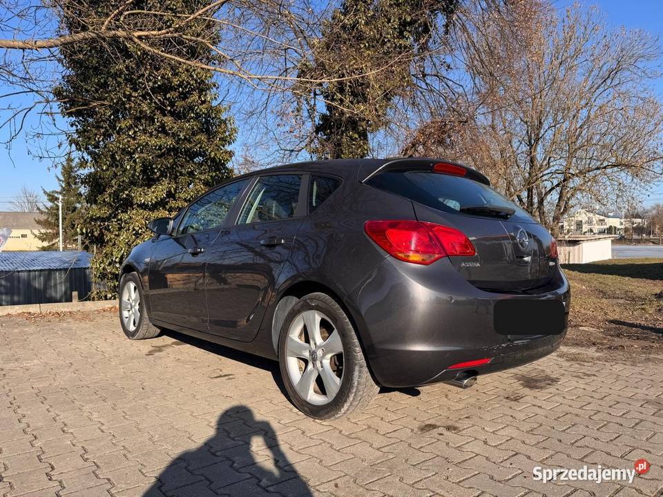 Opel Astra J 14 turbo 2011 r czujnik zmierzchu Świdnik