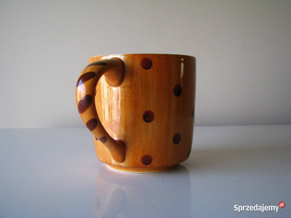 Urocze kubki w kropki z figurką delfina i pieska Kubki Brzegi