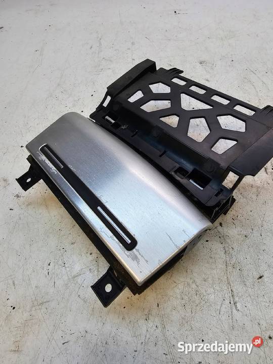 POPIELNICZKA PRZÓD AUDI A3 8P LIFT 8P0857951 osobowe Popielniczki śląskie Przystajń