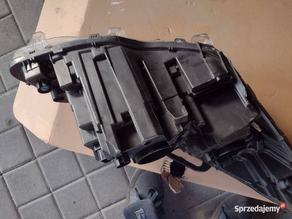 Lampa lewa przednia peugeot 3008 lift Aleksandrów Łódzki