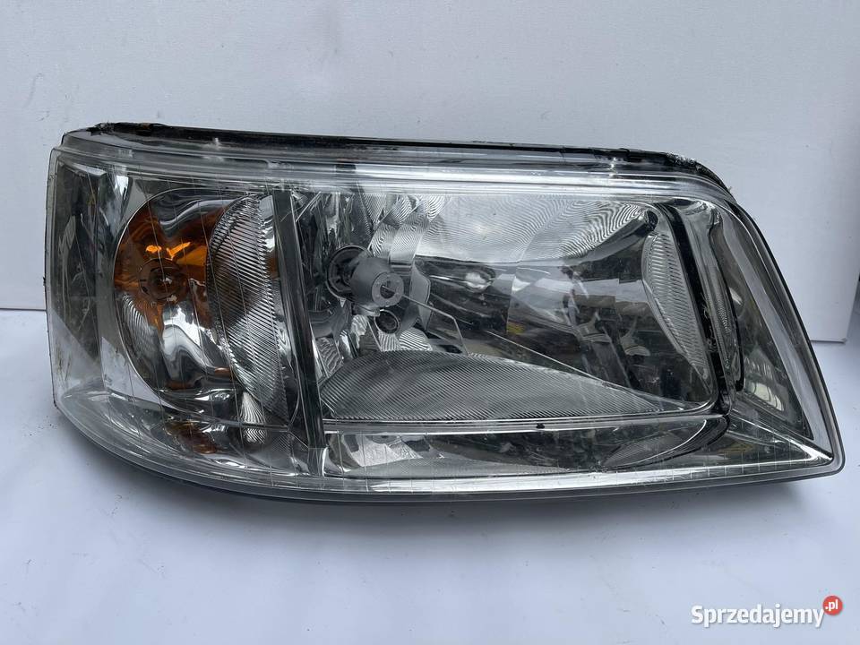 VW TRANSPORTER T5 PRAWA LAMPA PRZÓD Ostroróg