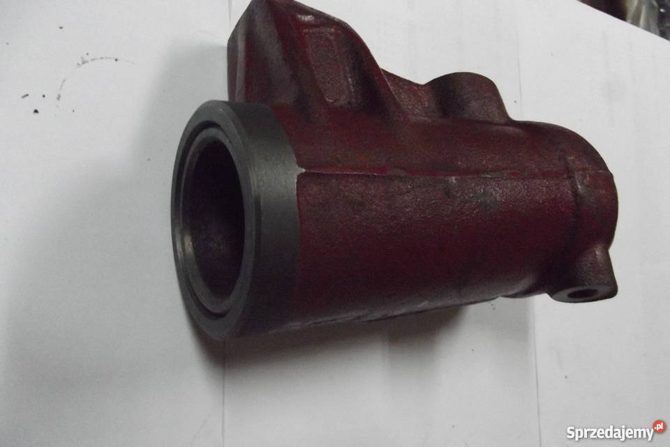 Cylinder z tłokiem i pierścieniami podnośnika do Ursus Parczew