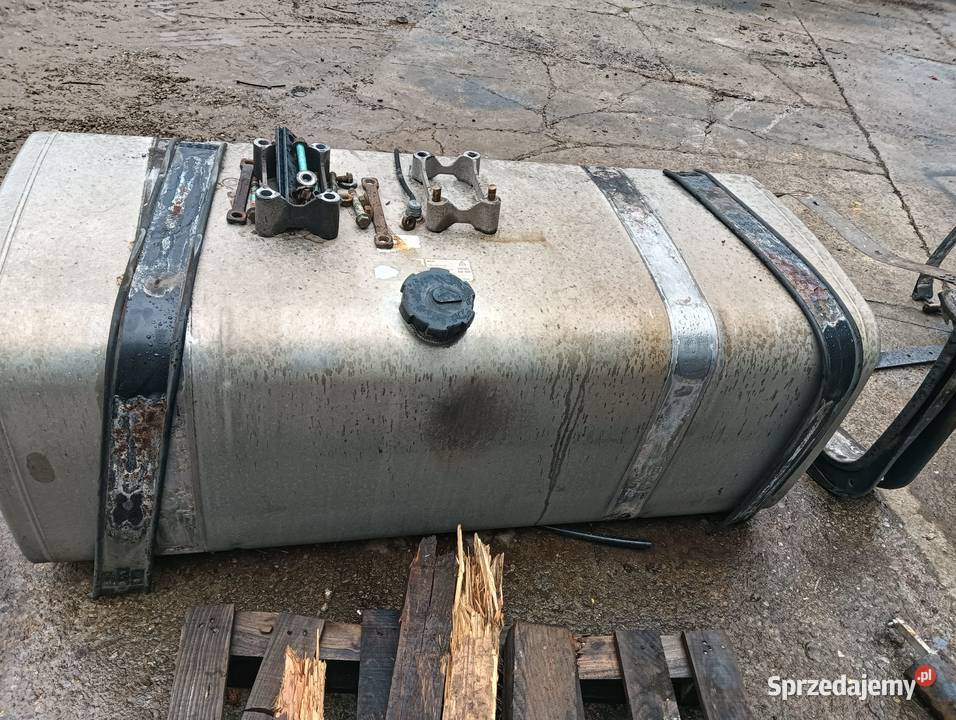Zbiornik paliwa MAN 590L 2018 stan komplet