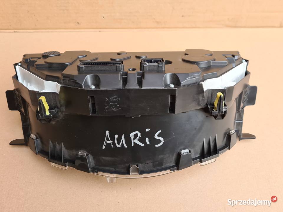 Toyota Auris II E18 licznik zegary Legnica