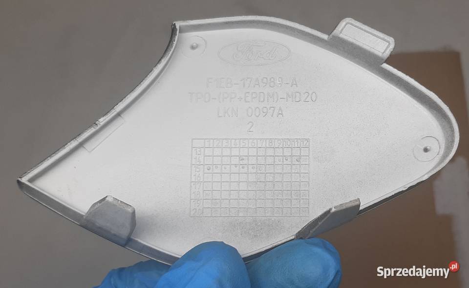 ZAŚLEPKA HAKA PRZÓD FORD FOCUS MK3 LIFT Mielęcin