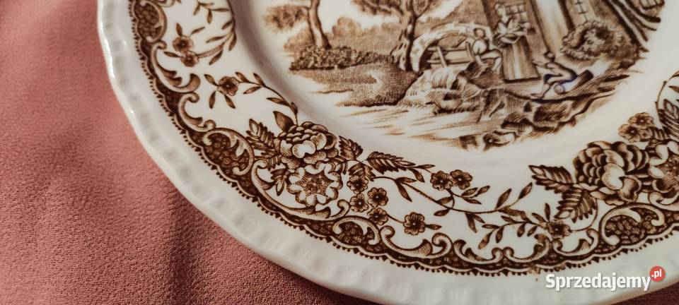 Talerzyki deserowe Royal Tudor Staffordshire