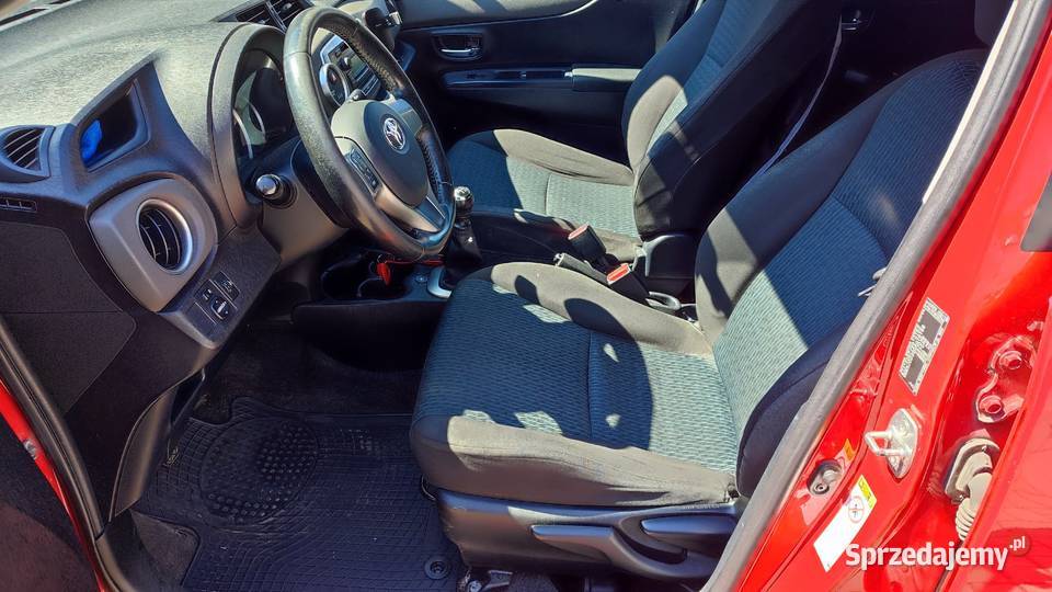 Toyota Yaris 3 133 VVTI 99 LPG SALON Zabrze