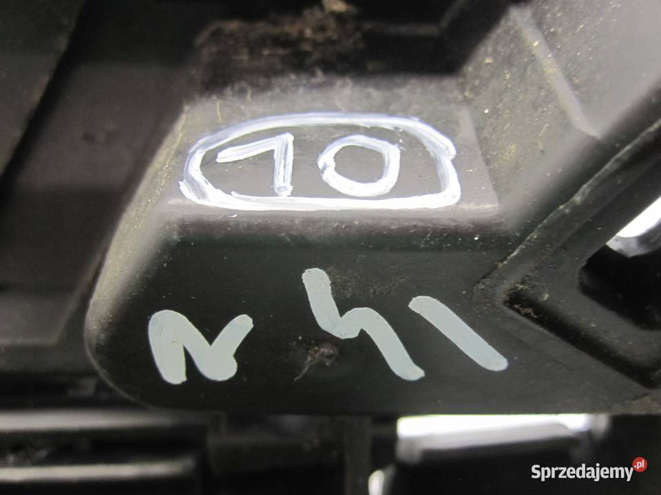 VOLVO C30 RDESIGN 07r ślizg zderzaka lewy przód Kielce