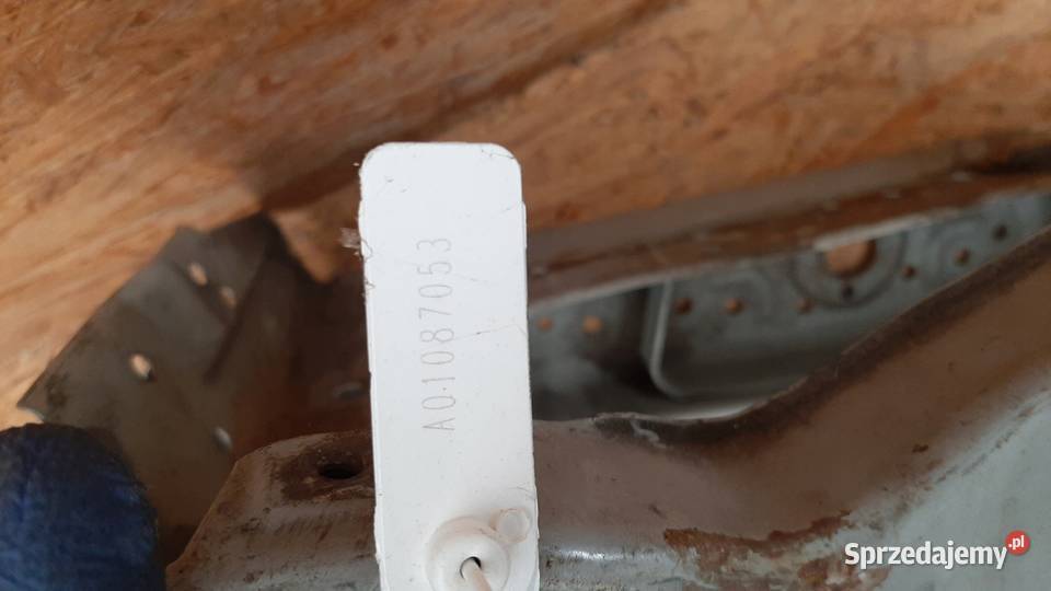 SUZUKI XL7 06 PAS PRZEDNI WZMOCNIENIE sprzedam