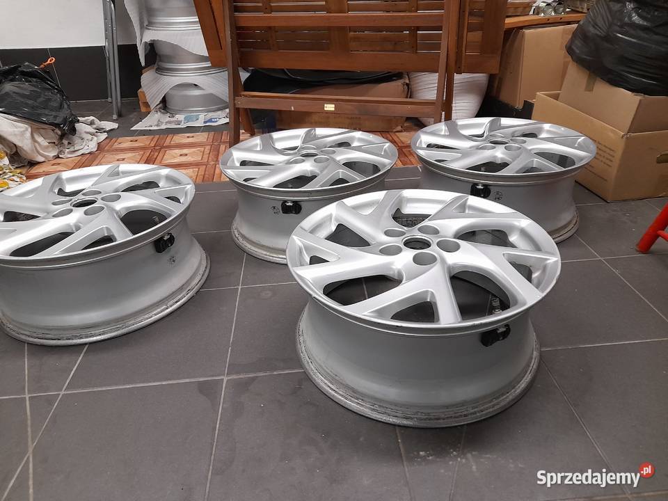 Felgi Mazda 18 1143 ET 60 aluminiowe Knieja