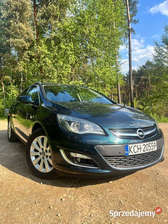Opel Astra J Kombi 16 CDTI 136 Bogata wersja 4/5