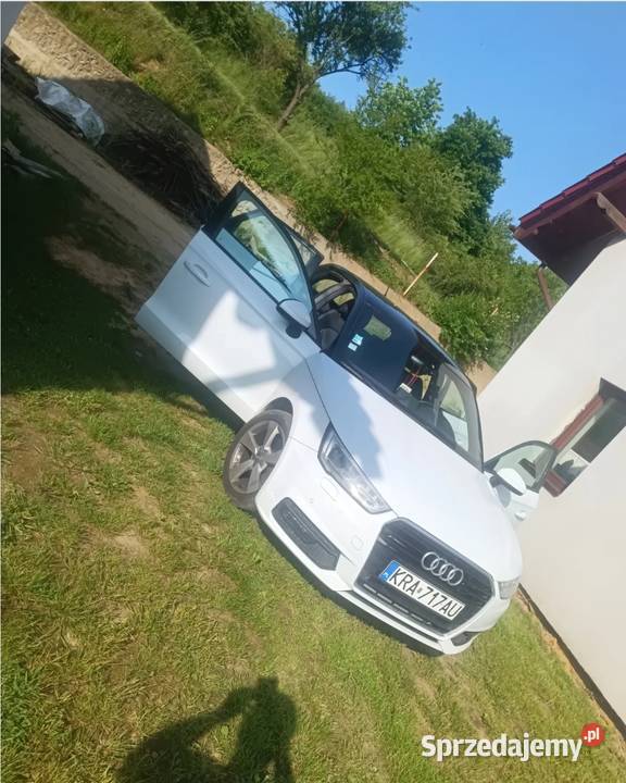 Audi a1 ful wersja skóry podsufitka czarna 16 136KM Krzeszowice sprzedam