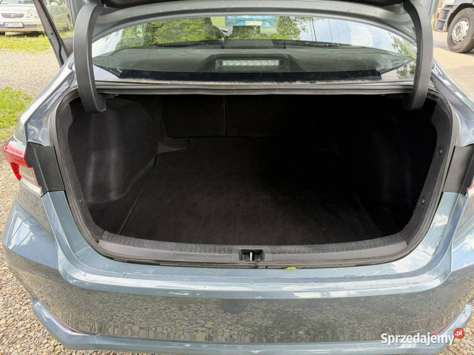 Toyota Corolla 18 HSD 122 LPG Salon FV 23 Kamera isofix sprzedam
