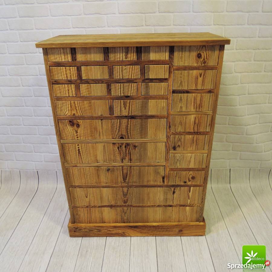 Przepiękna komoda ze starego drewna firmy Warszawa