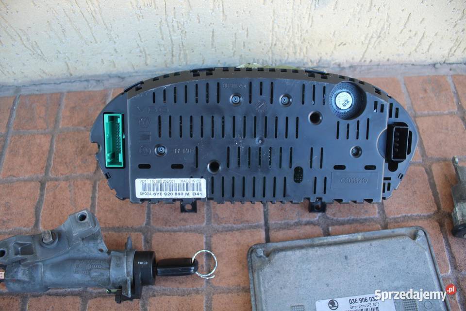 ZESTAW STARTOWY SKODA FABIA I 12 03E906033F Komputery