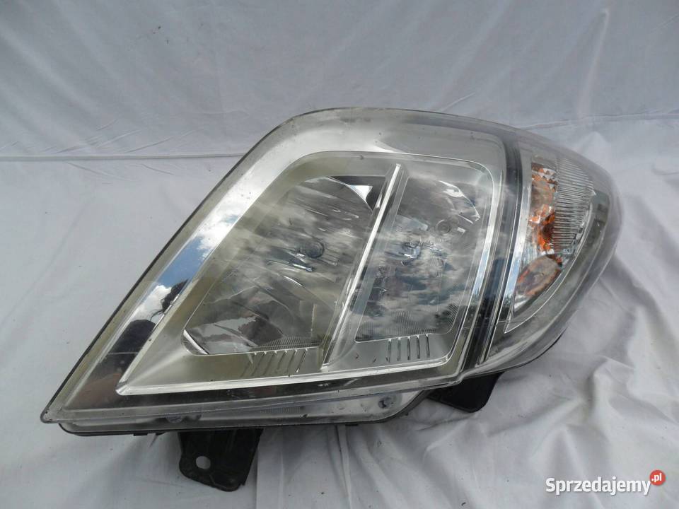 REFLEKTOR PRZÓD STRONA PRAWA NISSAN NV400 Nowy Tomyśl