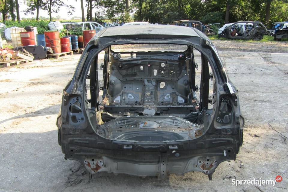 PAS TYLNY TYŁ WANNA 209 TOYOTA YARIS III 01230 Pasy przednie i tylne sprzedam