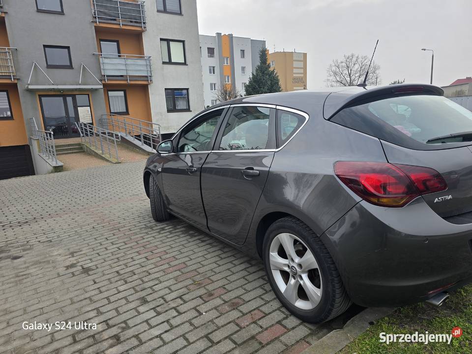 Astra J 16 Turbo 180 możliwa zamiana Astra sprzedam