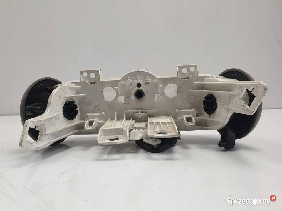 PANEL KLIMATYZACJI Toyota Aygo lift NAWIEWU osobowe Części samochodowe Rudka