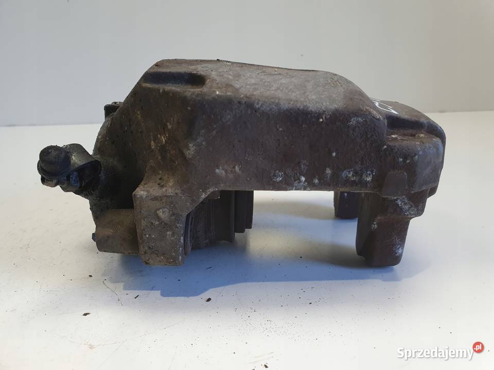 BMW E90 PRAWY PRZEDNI ZACISK HAMULCOWY przód Janów