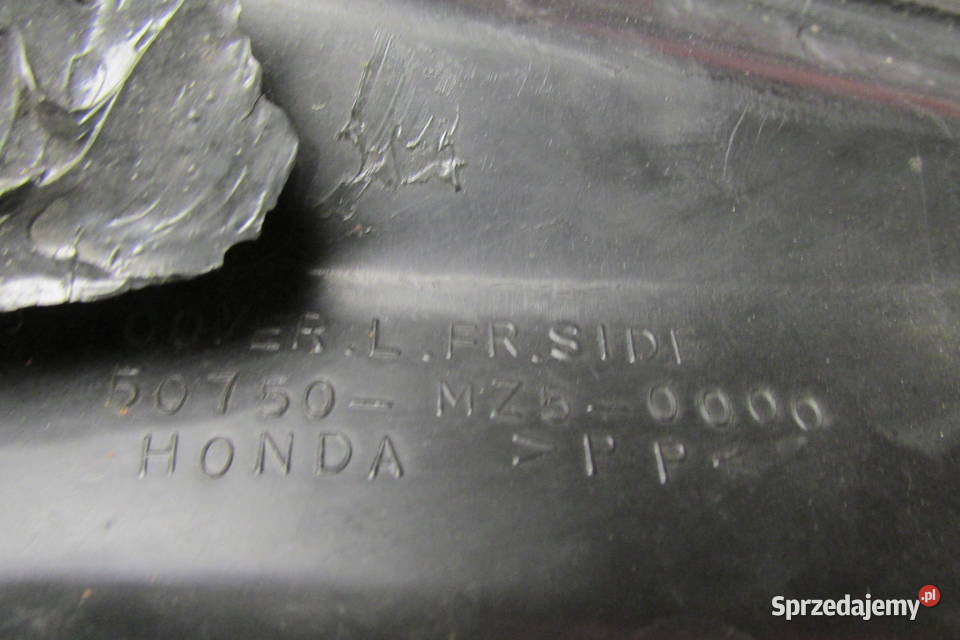 Osłona ramy prawa lewa Honda Vf 750 Magna świętokrzyskie Sandomierz sprzedam