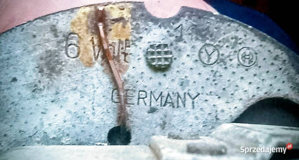 Oryginalny iskrownik Bosch 6V do Lanz Bulldog