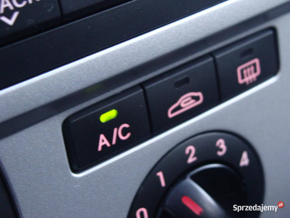 Hyundai i20 12 benzyna klima sprowadzony 5 Rok produkcji 2008 Kowala-Stępocina sprzedam