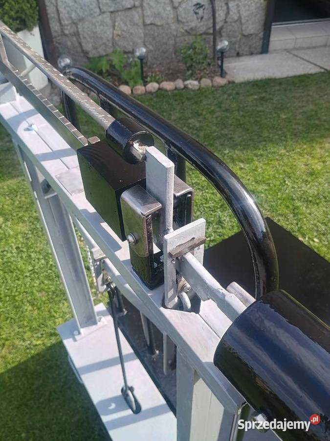 Sprzedam starą wagę szalkową rolniczą 40 letnia nieuszkodzony