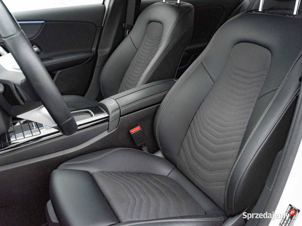 Mercedes A 200 GD8K618200 d Progressive 8GDCT gniazdo USB