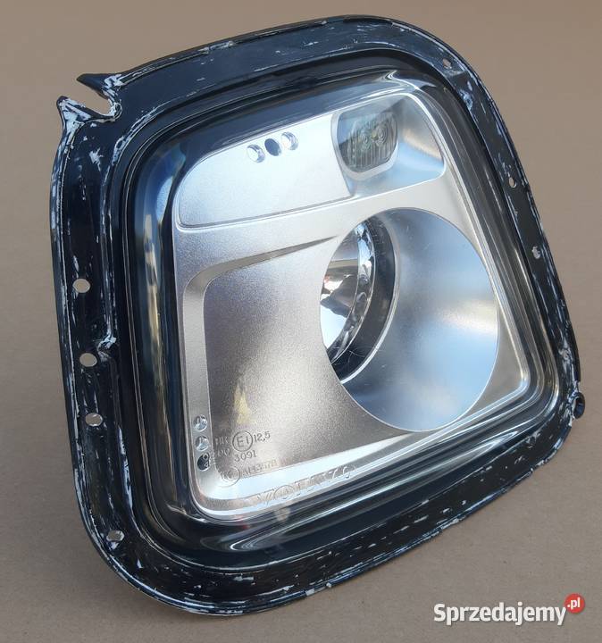 VOLVO FH4 HALOGEN DACHOWY LED GÓRNY LEWY Bieleń