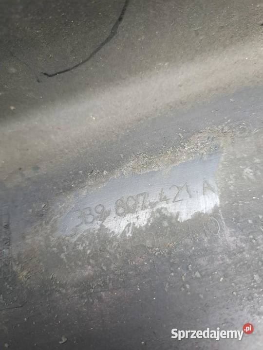 Zderzak tył tylny VW Passat B55 Kombi 3B9807421A