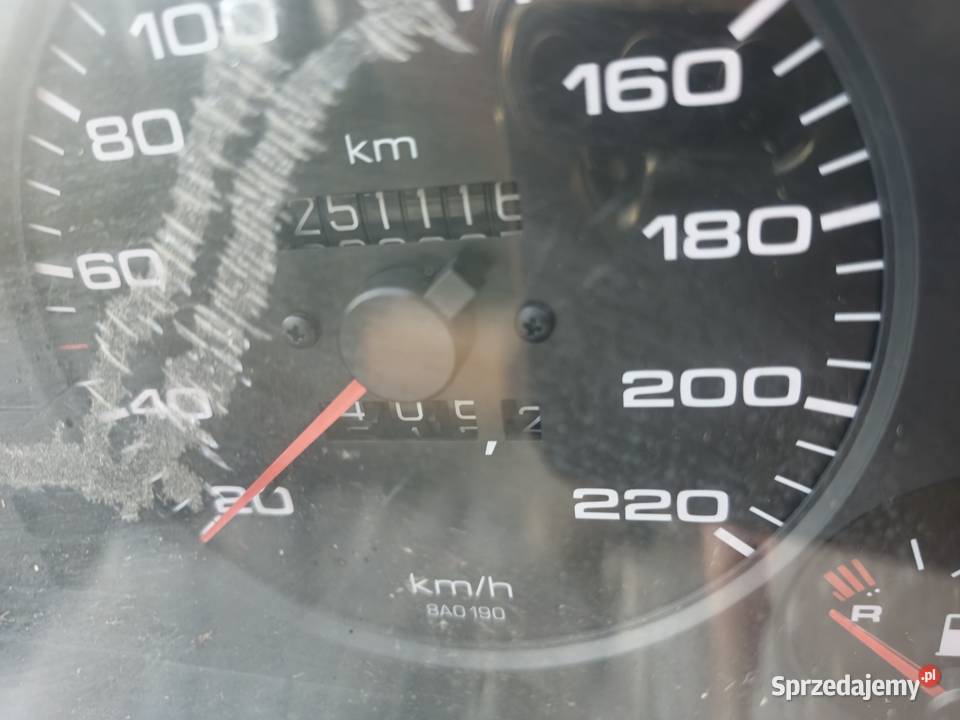 Licznik Audi 80 B4 benzyna 20 UN4 osobowe dolnośląskie Chojnów sprzedam