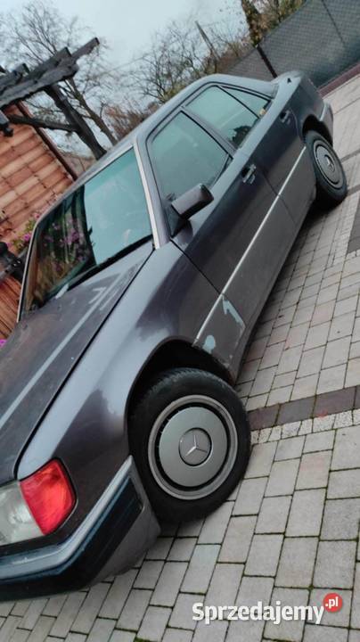 Mercedes 124 Stara Kornica