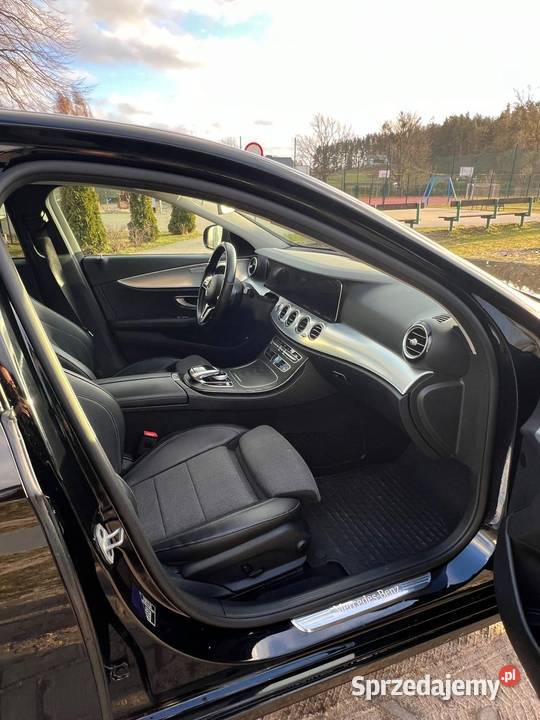 MercedesBenz klasa E 220d T 9GT Avantgarde lakier metallic Klasa E sprzedam