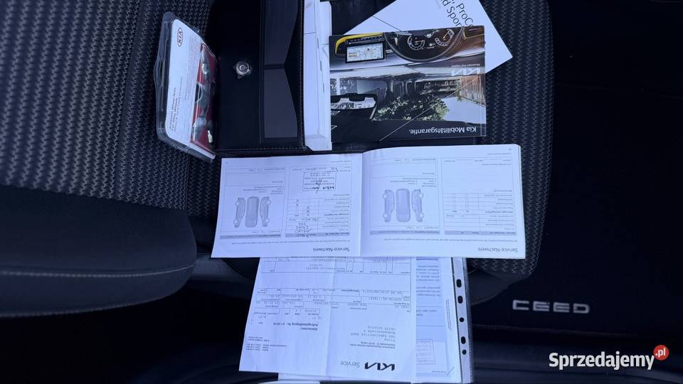 Kia Ceed SW 16 CRDi MHEV 2022 120 Kamera ACC nieuszkodzony małopolskie Kraków