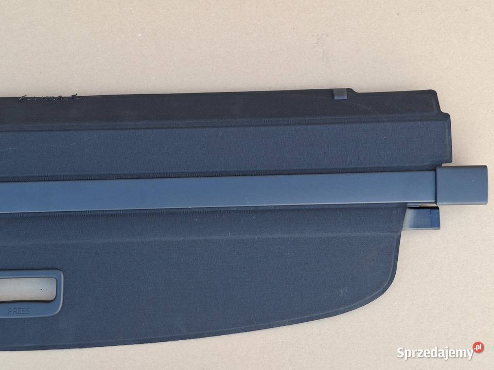 SKODA OCTAVIA IV 4 KOMBI ROLETA BAGAŻNIKA Bieleń