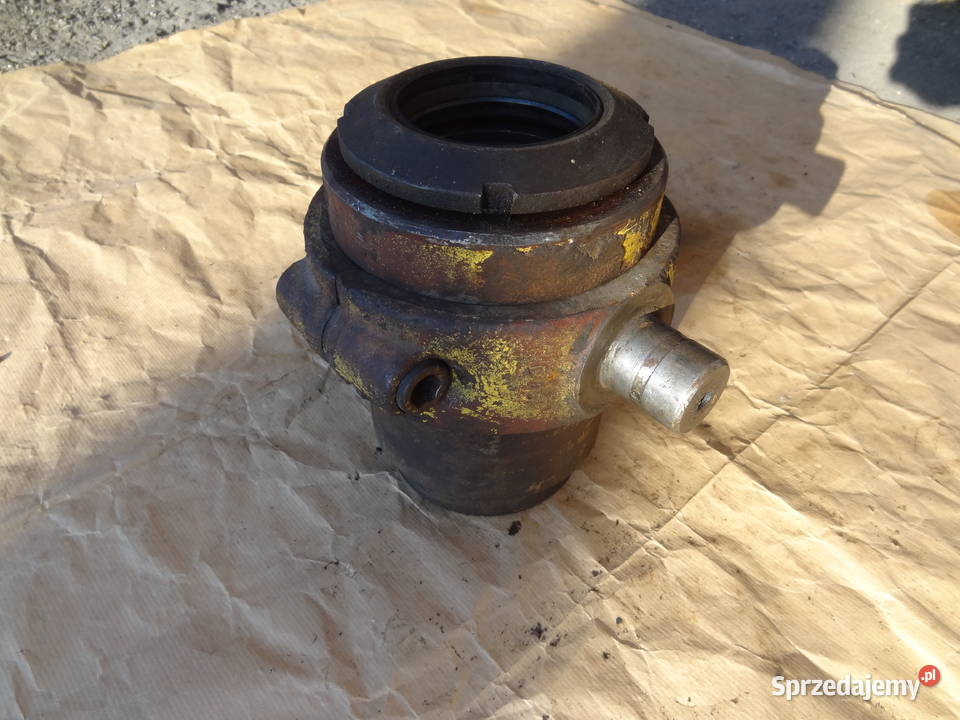 Tuleja cylinder poziomowania Forttschritt T174 sprzedam