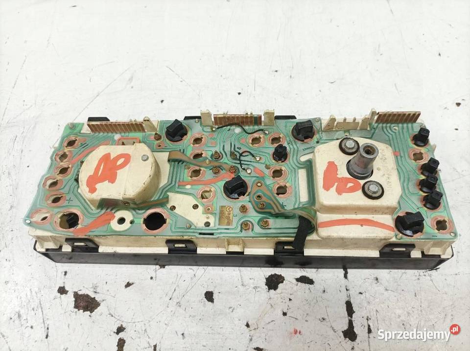 LICZNIK 7700755971 09043429904 RENAULT 19 Rok produkcji 1989