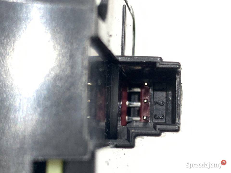 PRZEŁĄCZNIK FOTELA LEWY MERCEDES GLE A1679052001