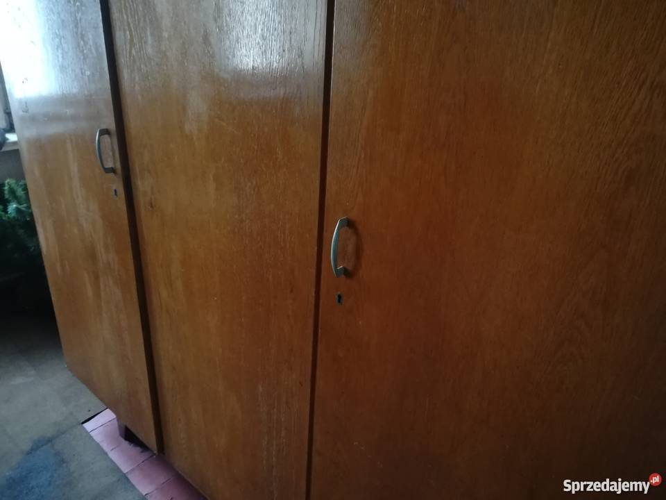 Szafa jasnobrązowa z lat 60 Szafy, regały, półki Legnica