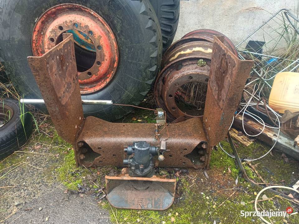 Zaczep do samochodu ciężarowegotandemu Zaczepy i urządzenia najazdowe Domaradz