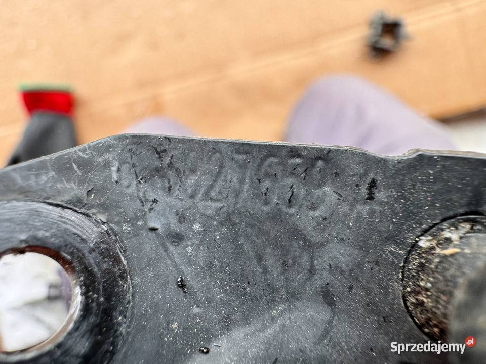 Mocowanie podstawa siłownika klapy Qashqai II