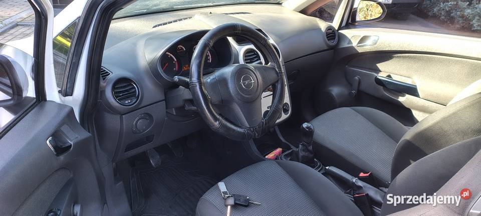 Opel Corsa D 2009 Ciemne Szyby Opony Zima